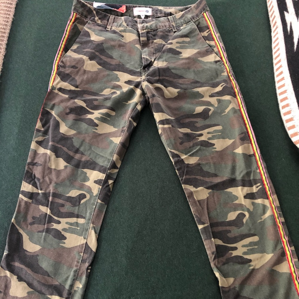 COPY - Sundry Cropped Camo Pant